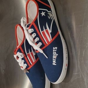 Patriots tennis shoes size 10 woman